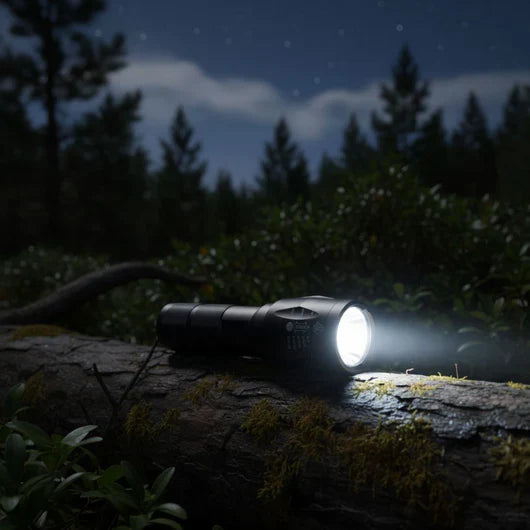 Lumen Pro - tactische zaklamp voor pure helderheid en veiligheid